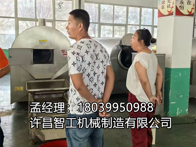 客戶試機(jī)炒制膨化蝦片，共探美味新商機(jī)